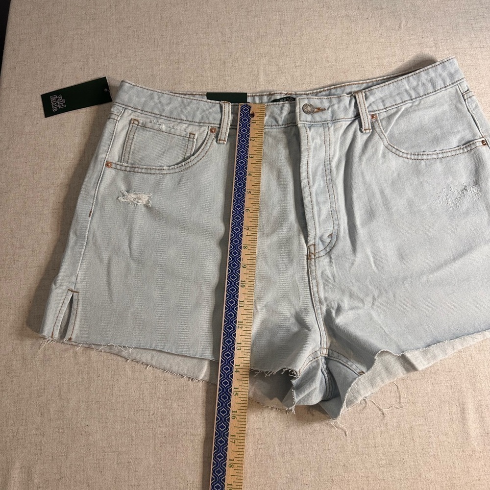 Wild Fable High Rise Cut Off Shorts Size 16 - Picture 6 of 10